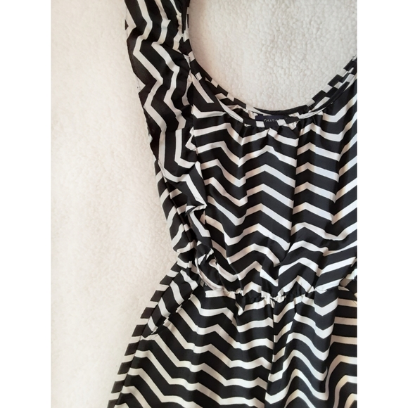 Romper - Picture 2 of 2